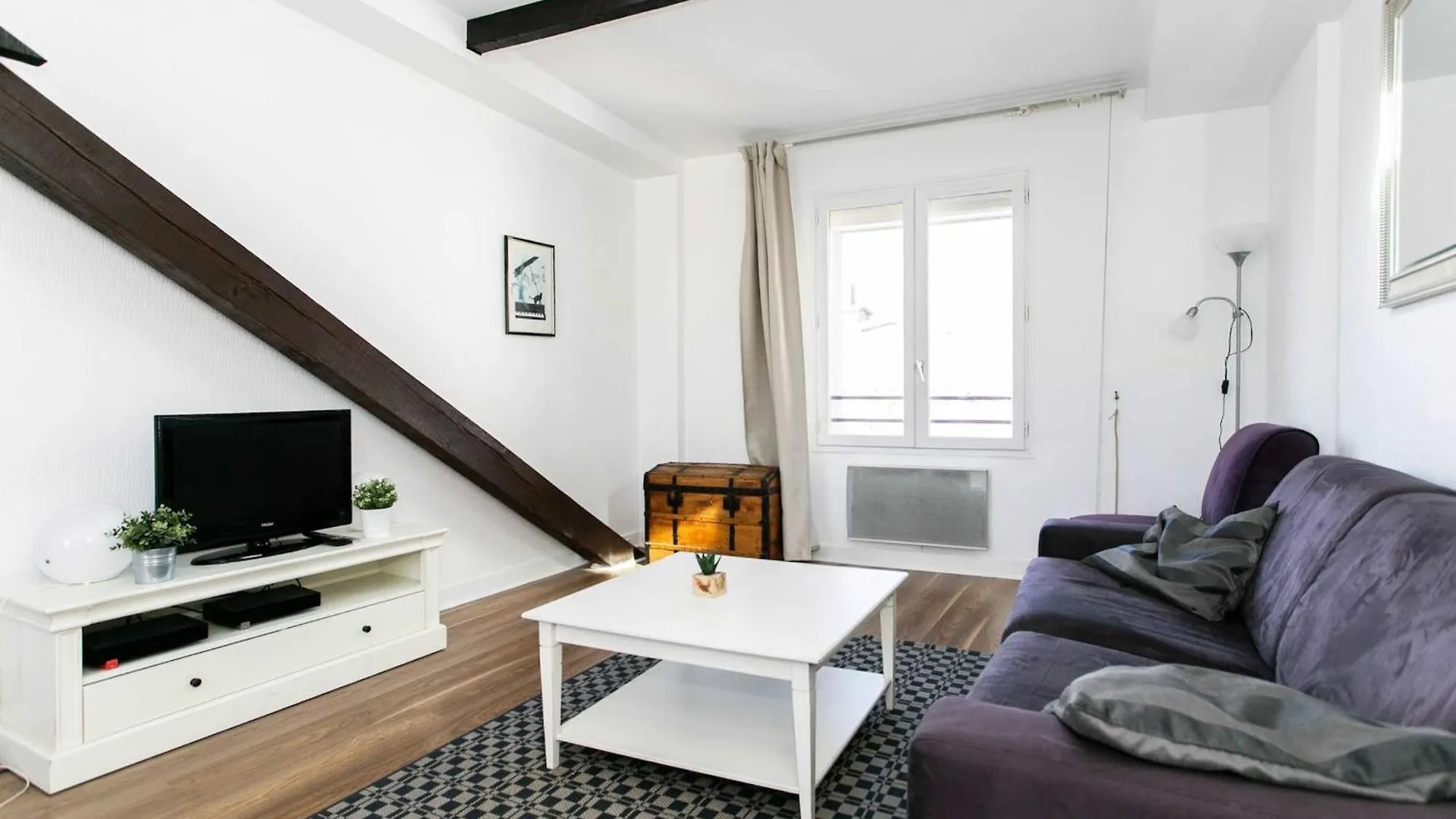 Bnbnova - 1Br - Upper Marais & Pompidou Paris 0*,  France